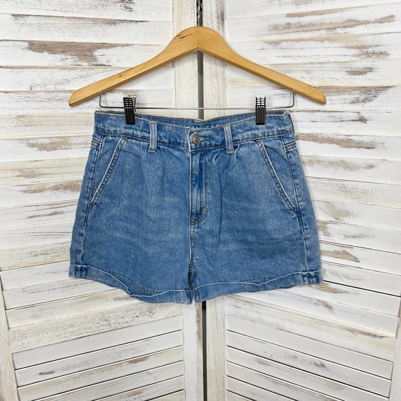 AMERICAN EAGLE Women's Mom Short Jean Denim High Rise Size Cuffed Size 2 - Picture 2 of 13